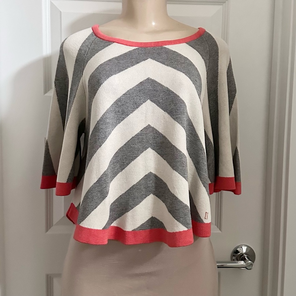 Kit and Ace Women's Silk-Cashmere Striped Top Cape Sleeves poncho-Like Effect.